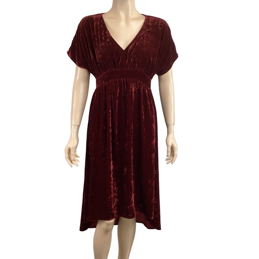 Cabi Size XS‎ Red Velvet Dress V-Neck Short Sleeve Cocktail Party Xsmall Stretch